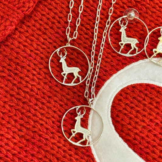 Wandering Deer Dangling Bracelet - Silver