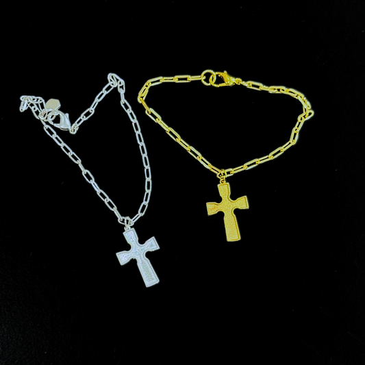 Dangling Bracelet - Silver – handcrafted gold or silver charm bracelet by Jéy Jewels by Divya shown with Gold variation on black background